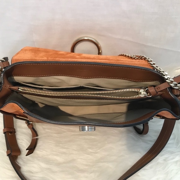 CHLOÉ FAYE LEATHER DAY BAG - Picture 4 of 8